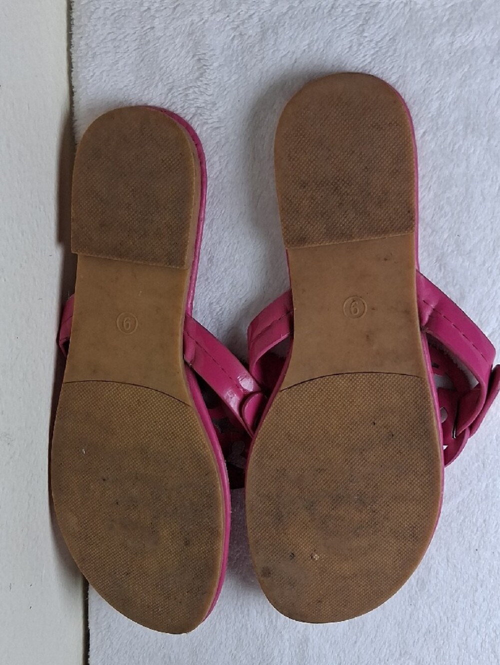 Tory Burch Hot Pink Logo Cutout Toe-Post Sandals - Picture 6 of 6